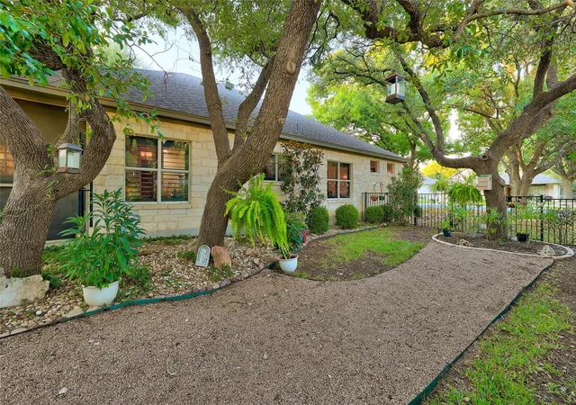 Photo 3 of Single family home for sale at 111 Brazos Dr, Georgetown, TX 78628 | MLS# 6038871 | Listing updated on 2026-09-08