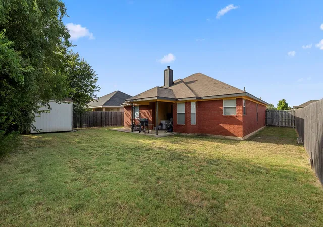 Photo 11 of Single family home for sale at 3301 Woodrow Dr, Killeen, TX 76549 | MLS# 2545982 | Listing updated on 2026-09-04