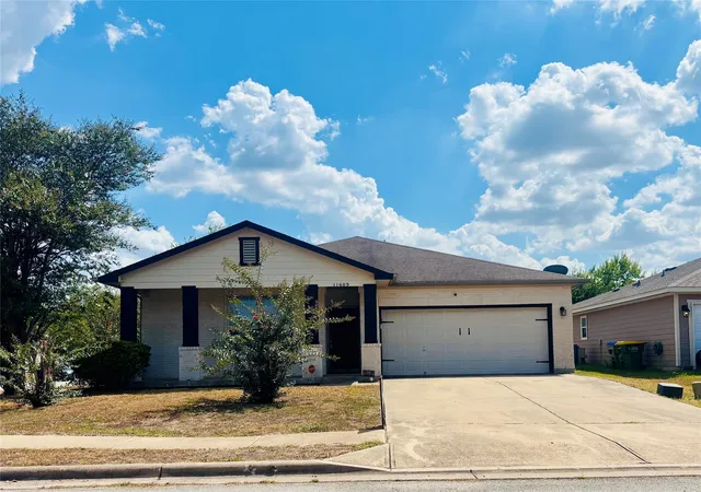 Photo 2 of Single family home for sale at 11609 Marshall St, Manor, TX 78653 | MLS# 2997298 | Listing updated on 2026-08-31