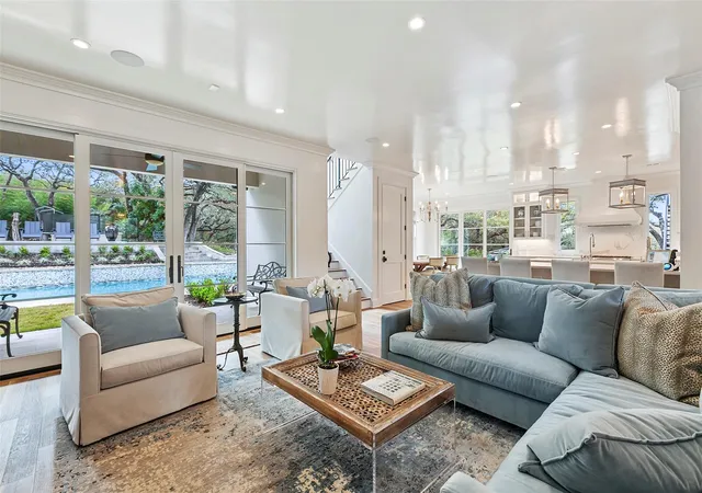 Photo 3 of Mansion for sale at 3604 Westlake Dr, Austin, TX 78746 | MLS# 5918134 | Listing updated on 2026-09-02