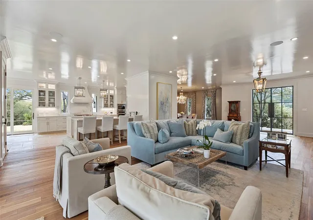 Photo 3 of Single family home for sale at 3604 Westlake Dr, Austin, TX 78746 | MLS# 5918134 | Listing updated on 2026-09-02