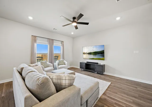 Photo 4 of Single family home for sale at 400 Sleep Holw, Jarrell, TX 76537 | MLS# 4290397 | Listing updated on 2026-09-06