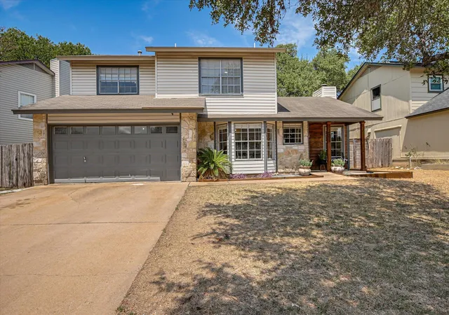 Photo 2 of Single family home for sale at 4302 Manzanillo Dr, Austin, TX 78749 | MLS# 8227136 | Listing updated on 2026-10-17