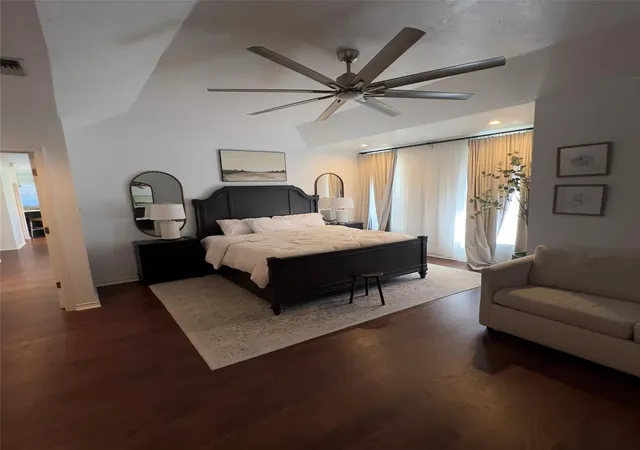 Photo 2 of Single family home for sale at 310 E 10th Street, Elgin, TX 78621 | MLS# 4223072 | Listing updated on 2026-09-02