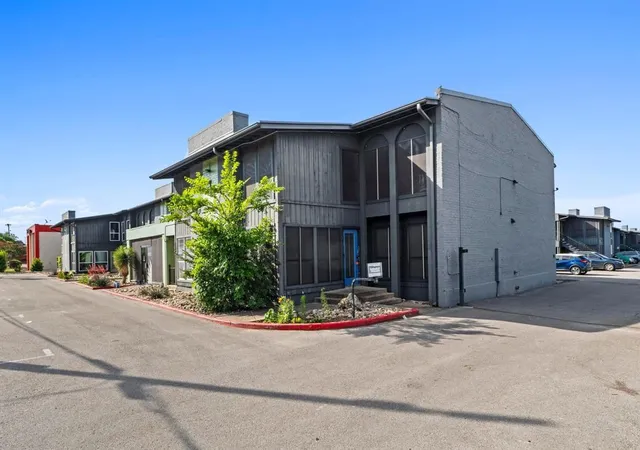 Photo 1 of Condo for sale at 909 Reinli St #101, Austin, TX 78751 | MLS# 4250931 | Listing updated on 2026-09-03