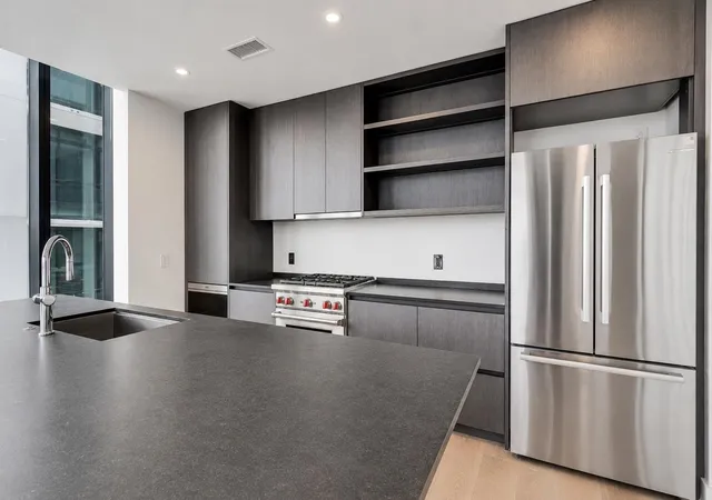 Photo 2 of Condo for sale at 610 Davis St #2205, Austin, TX 78701 | MLS# 8357517 | Listing updated on 2026-09-04