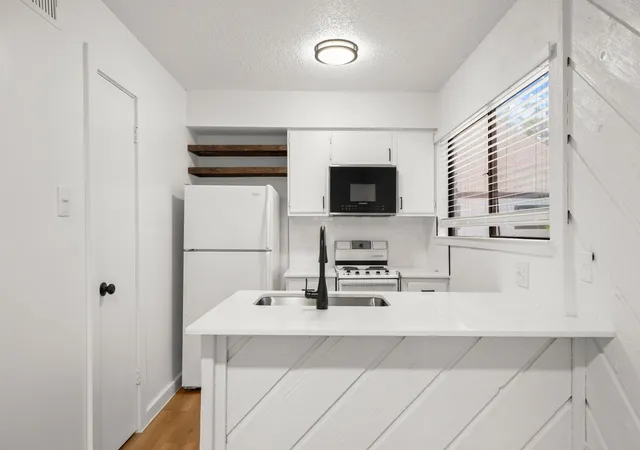 Photo 3 of Condo for sale at 4205 Speedway Ave #112, Austin, TX 78751 | MLS# 6358511 | Listing updated on 2026-09-03