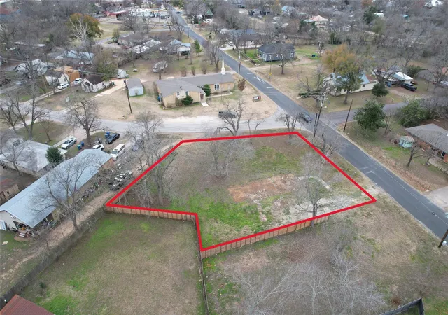 Photo 3 of Land for sale at 305 Lexington Rd, Elgin, TX 78621 | MLS# 5716697 | Listing updated on 2026-09-01