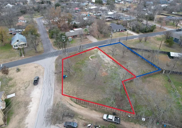 Photo 3 of Land for sale at 305 Lexington Rd, Elgin, TX 78621 | MLS# 5716697 | Listing updated on 2026-09-01