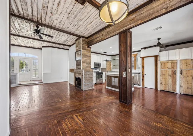 Photo 3 of Single family home for sale at 6502 Bramber Ln, Austin, TX 78754 | MLS# 1793632 | Listing updated on 2026-10-17