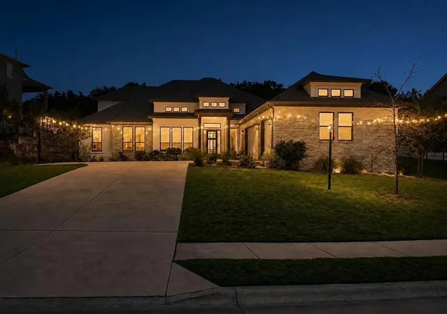 Photo 2 of Single family home for sale at 308 Lodestone Ln, Austin, TX 78738 | MLS# 8836886 | Listing updated on 2026-09-05