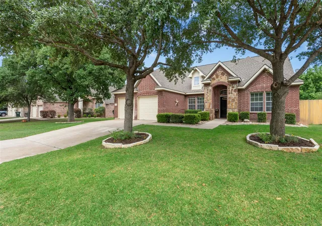Photo 2 of Single family home for sale at 30013 Edgewood Dr, Georgetown, TX 78628 | MLS# 5066365 | Listing updated on 2026-09-03