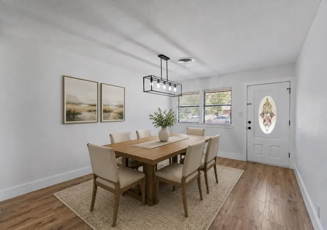 Photo 3 of Single family home for sale at 556 E 19th Street, Georgetown, TX 78626 | MLS# 4272395 | Listing updated on 2026-09-05