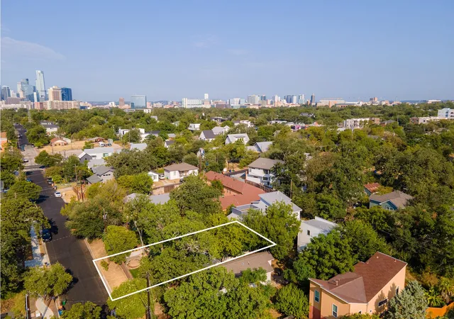 Photo 3 of Condo for sale at 2004 Pennsylvania Ave #A, Austin, TX 78702 | MLS# 6376125 | Listing updated on 2026-09-02