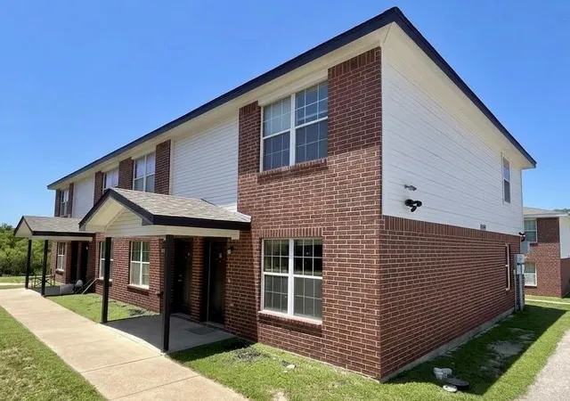 Photo 1 of Multi family home for sale at 809 Industrial Ave, Copperas Cove, TX 76522 | MLS# 6941264 | Listing updated on 2026-09-03