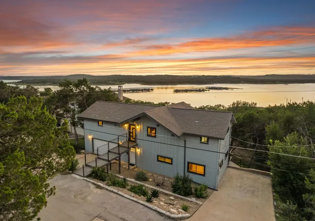 Photo 4 of Single family home for sale at 6300 Lakeshore Dr, Leander, TX 78645 | MLS# 2812486 | Listing updated on 2026-09-25