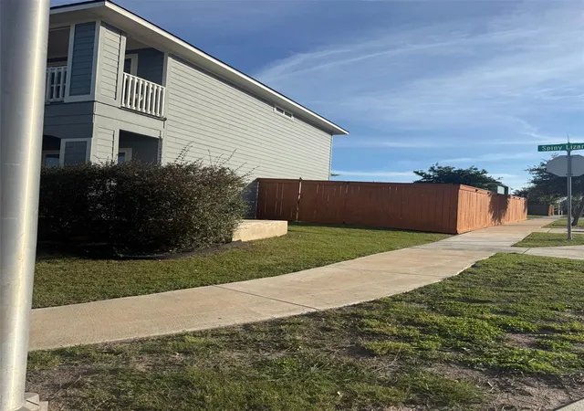 Photo 29 of Single family home for sale at 404 Spiny Lizard Ln, San Marcos, TX 78666 | MLS# 9698988 | Listing updated on 2026-09-02
