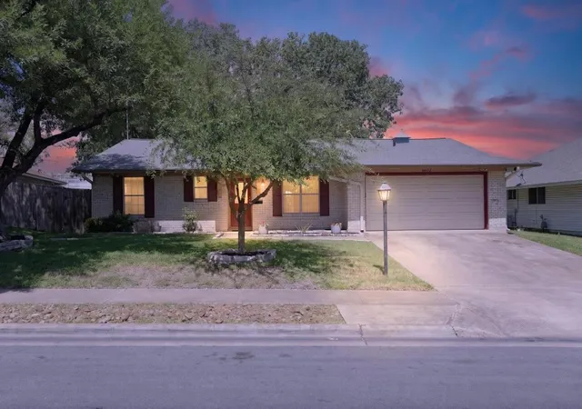 Single family home for sale at 8602 Colonial Dr, Austin, TX 78758 | MLS# 6112564