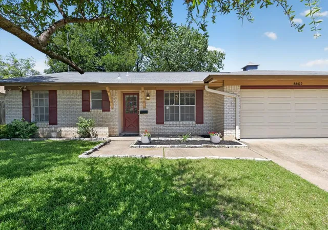 Photo 2 of Single family home for sale at 8602 Colonial Dr, Austin, TX 78758 | MLS# 6112564 | Listing updated on 2026-09-02