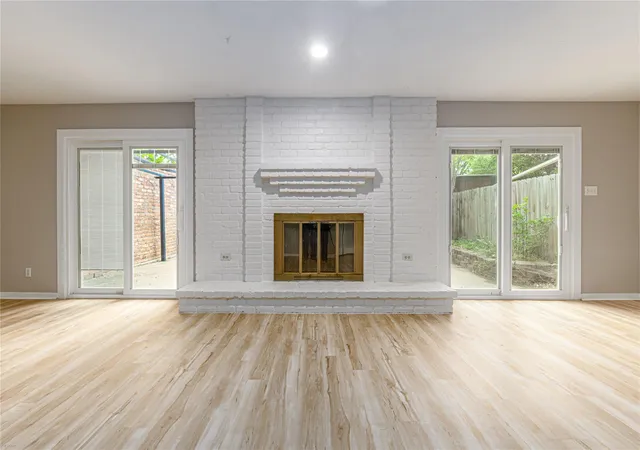 Listing Photo 4 - Condo for sale in building located at 9009 N Plz, Austin, TX 78753 - Unit #132