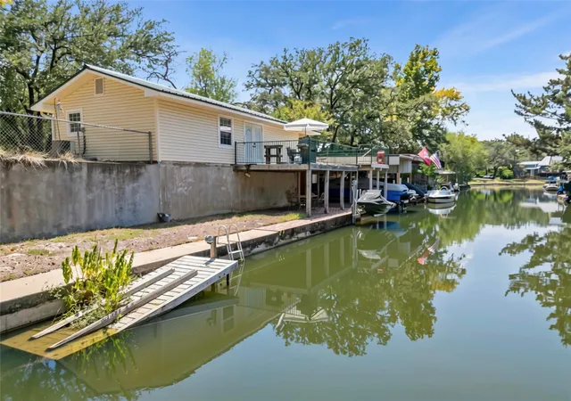 Photo 2 of Single family home for sale at 308 County Rd 136b, Kingsland, TX 78639 | MLS# 5073497 | Listing updated on 2026-09-02
