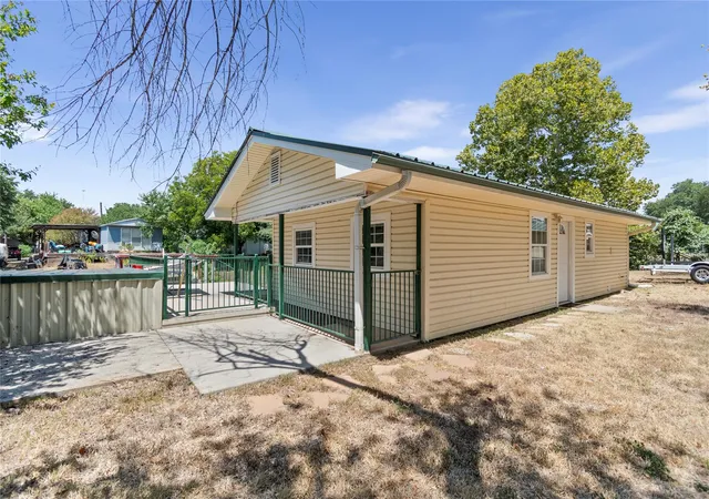 Photo 3 of Single family home for sale at 308 County Rd 136b, Kingsland, TX 78639 | MLS# 5073497 | Listing updated on 2026-09-02