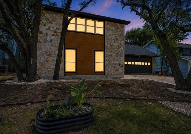 Photo 3 of Single family home for sale at 415 Baldridge Dr, Austin, TX 78748 | MLS# 3837734 | Listing updated on 2026-09-02