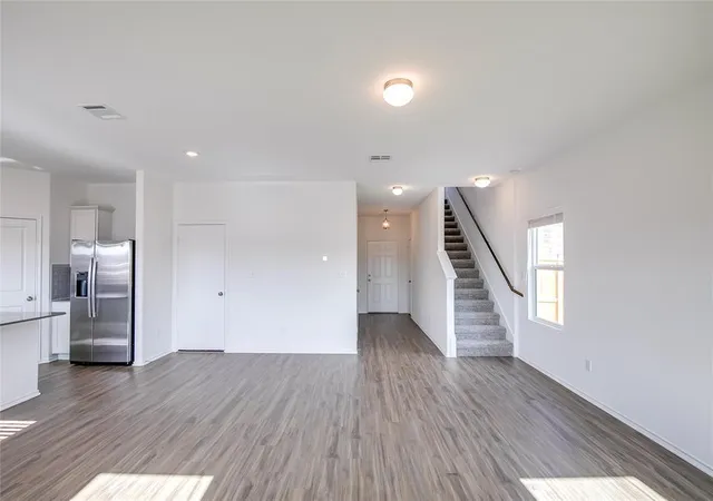 Photo 4 of Single family home for sale at 140 Joe Kidd Ln, Jarrell, TX 76537 | MLS# 8915278 | Listing updated on 2026-09-04