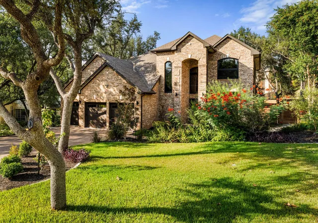 Single family home for sale at 12104 Estrada Ct, Austin, TX 78732 | MLS# 6546063