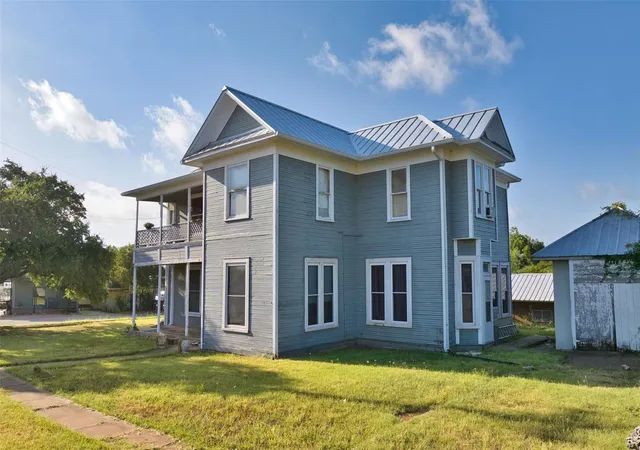 Photo 3 of Single family home for sale at 505 Ft Mckavitt St, Mason, TX 76856 | MLS# 1521361 | Listing updated on 2026-09-03