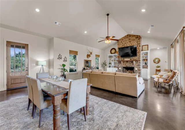 Photo 3 of House for sale at 400 Darby Ln, Llano, TX 78643 | MLS# 6348378 | Listing updated on 2026-09-03