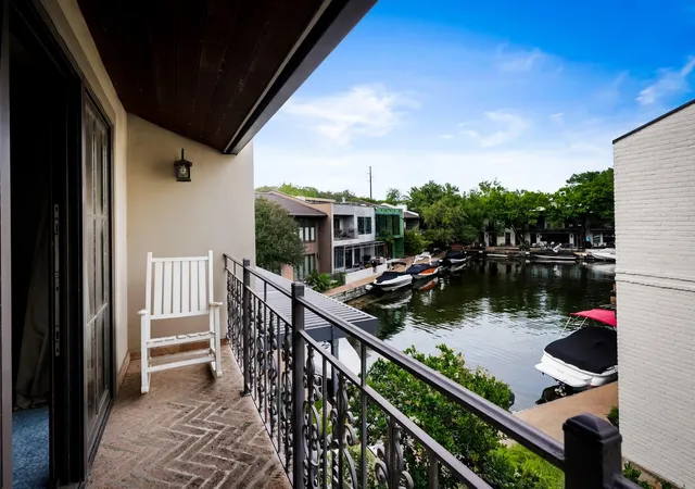 Photo 2 of Condo for sale at 2433 Westlake Dr, Austin, TX 78746 | MLS# 1455294 | Listing updated on 2026-09-04