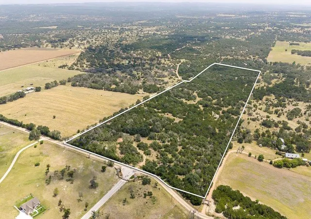 Photo 2 of Single family home for sale at 1984 N Grape Crk Rd, Fredericksburg, TX 78624 | MLS# 3031453 | Listing updated on 2026-09-02