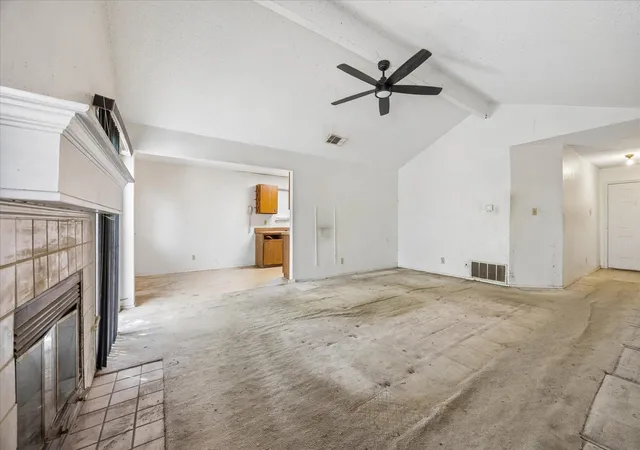 Photo 4 of Sale Pending at 7701 Wakefield Dr, Austin, TX 78749 | MLS# 4508213 | Listing updated on 2026-09-07