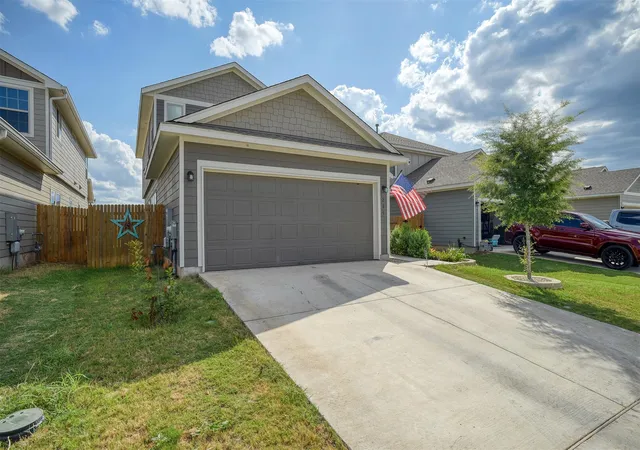 Photo 3 of Single family home for sale at 205 Driftwood Ln, Bastrop, TX 78602 | MLS# 4401375 | Listing updated on 2026-09-03