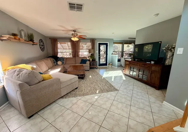 Photo 3 of Single family home for sale at 904 Double File Cv, Round Rock, TX 78665 | MLS# 6971334 | Listing updated on 2026-09-03