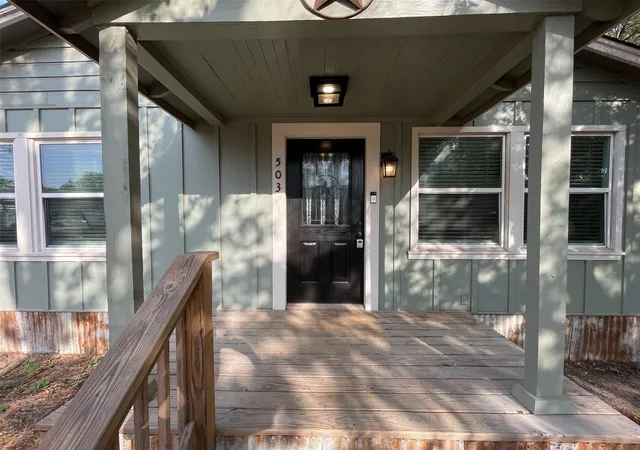 Photo 2 of Single family home for sale at 503 Byrne St, Smithville, TX 78957 | MLS# 4386178 | Listing updated on 2026-09-03