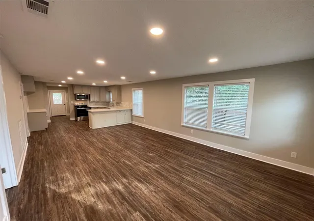 Photo 3 of Single family home for sale at 503 Byrne St, Smithville, TX 78957 | MLS# 4386178 | Listing updated on 2026-09-03