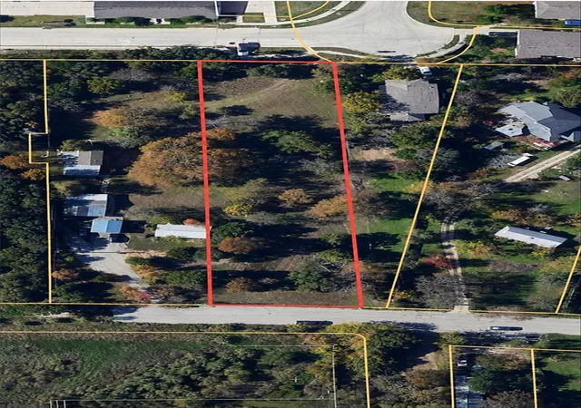 Photo 1 of Land for sale at 2404 Thrasher Ln, Austin, TX 78741 | MLS# 8202061 | Listing updated on 2026-09-04