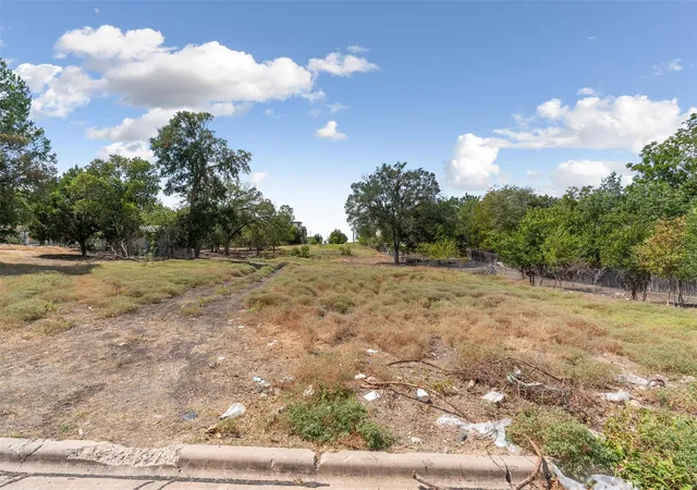 Photo 2 of Land for sale at 2404 Thrasher Ln, Austin, TX 78741 | MLS# 8202061 | Listing updated on 2026-09-04