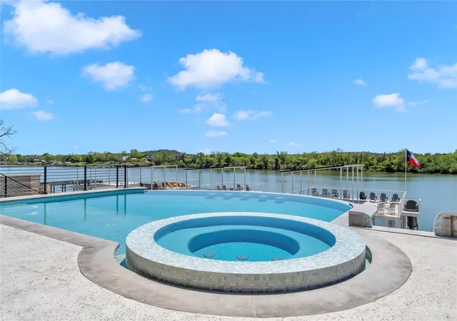 Photo 2 of Single family home for sale at 3204 River Oaks Dr, Kingsland, TX 78639 | MLS# 9714046 | Listing updated on 2026-09-04