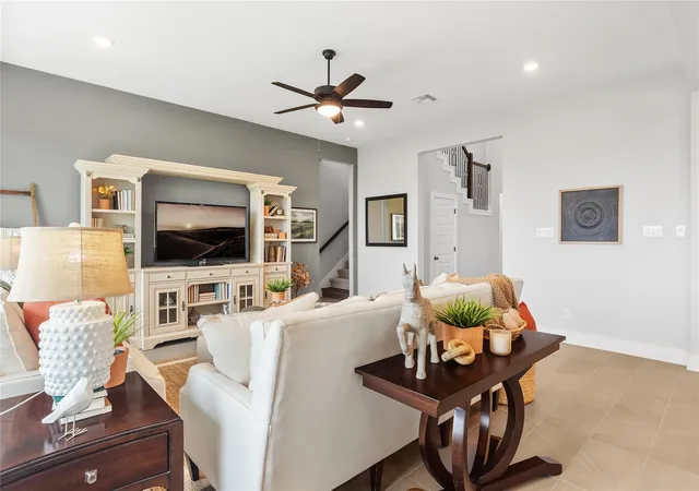 Photo 2 of Single family home for sale at 113 Alistair Dr, Georgetown, TX 78633 | MLS# 5924187 | Listing updated on 2026-09-03