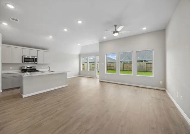 Photo 3 of Single family home for sale at 103 Melrose St, Hutto, TX 78634 | MLS# 6493002 | Listing updated on 2026-09-03