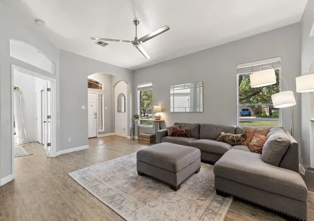 Photo 4 of Single family home for sale at 10336 Channel Is Dr, Austin, TX 78747 | MLS# 4464572 | Listing updated on 2026-09-05