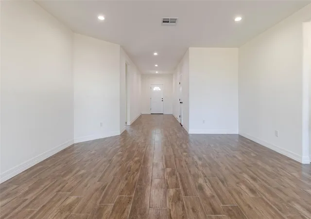 Photo 4 of Single family home for sale at 309 Myrtle Rd, Smithville, TX 78957 | MLS# 4955062 | Listing updated on 2026-09-05