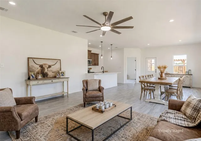 Photo 2 of Single family home for sale at 311 Myrtle Rd, Smithville, TX 78957 | MLS# 6304394 | Listing updated on 2026-10-10