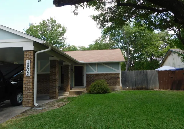 Multi family home for sale at 1902 Nicole Cir, Round Rock, TX 78664 | MLS# 4025830