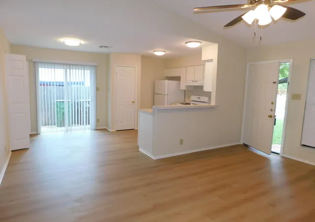 Photo 3 of House for sale at 1902 Nicole Cir, Round Rock, TX 78664 | MLS# 4025830 | Listing updated on 2026-09-07