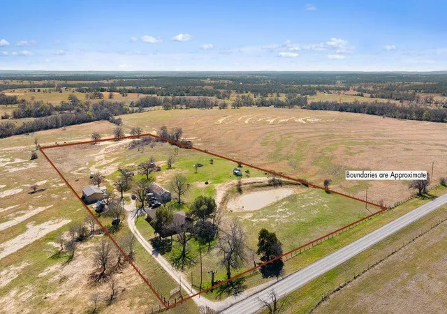 Photo 1 of Single family home for sale at 950 S Fm 486, Thorndale, TX 76577 | MLS# 3353023 | Listing updated on 2026-09-04