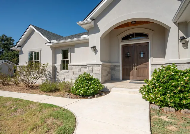 Photo 2 of Single family home for sale at 163 Floyds Run, Bertram, TX 78605 | MLS# 8767542 | Listing updated on 2026-09-04